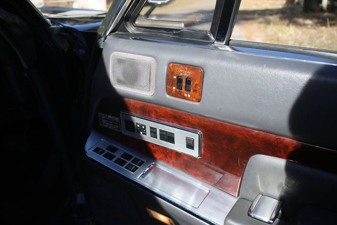 1991 Toyota Century 1st Gen - Image 29 of 31