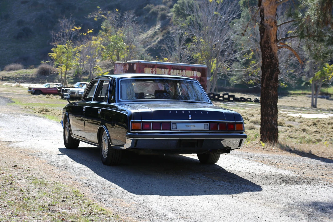 1991 Toyota Century 1st Gen - Image 7 of 31