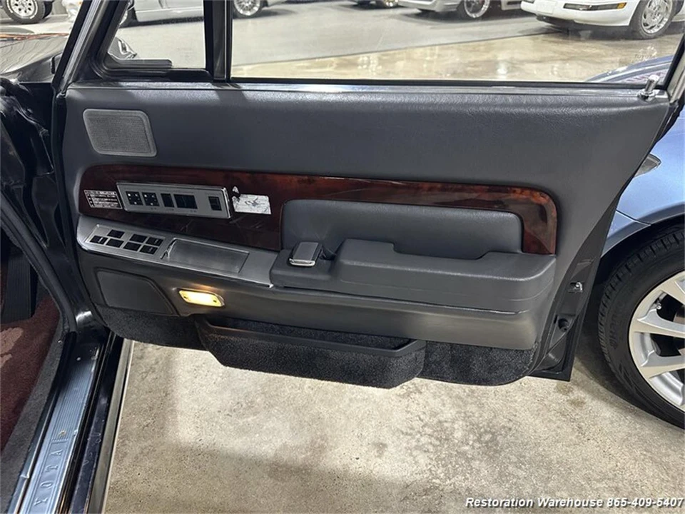 1991 Toyota Century 1st Gen - Image 2 of 17
