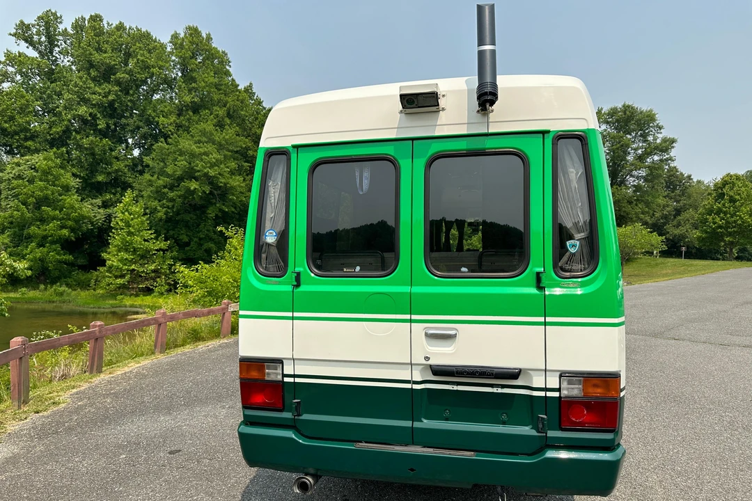 1991 Toyota Coaster 2nd Gen - Image 5 of 31