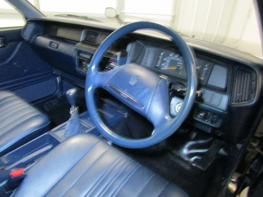 1991 Toyota Crown 8th Gen - Image 4 of 12