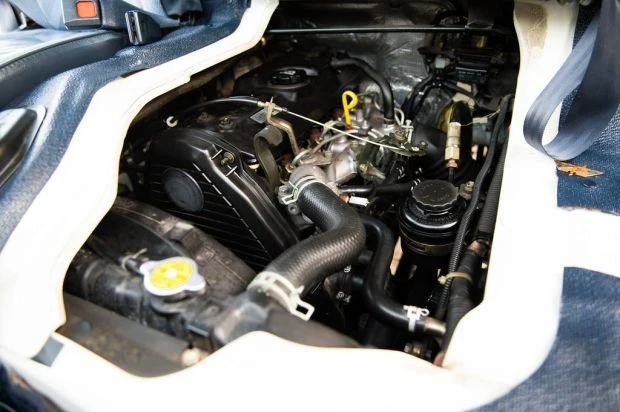 1991 Toyota HiAce 4th Gen - Image 6 of 8