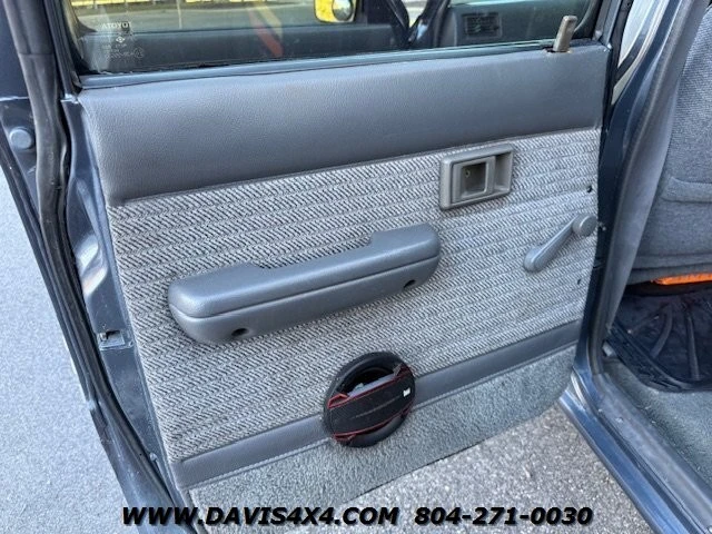 1991 Toyota Hilux 5th Gen - Image 24 of 31