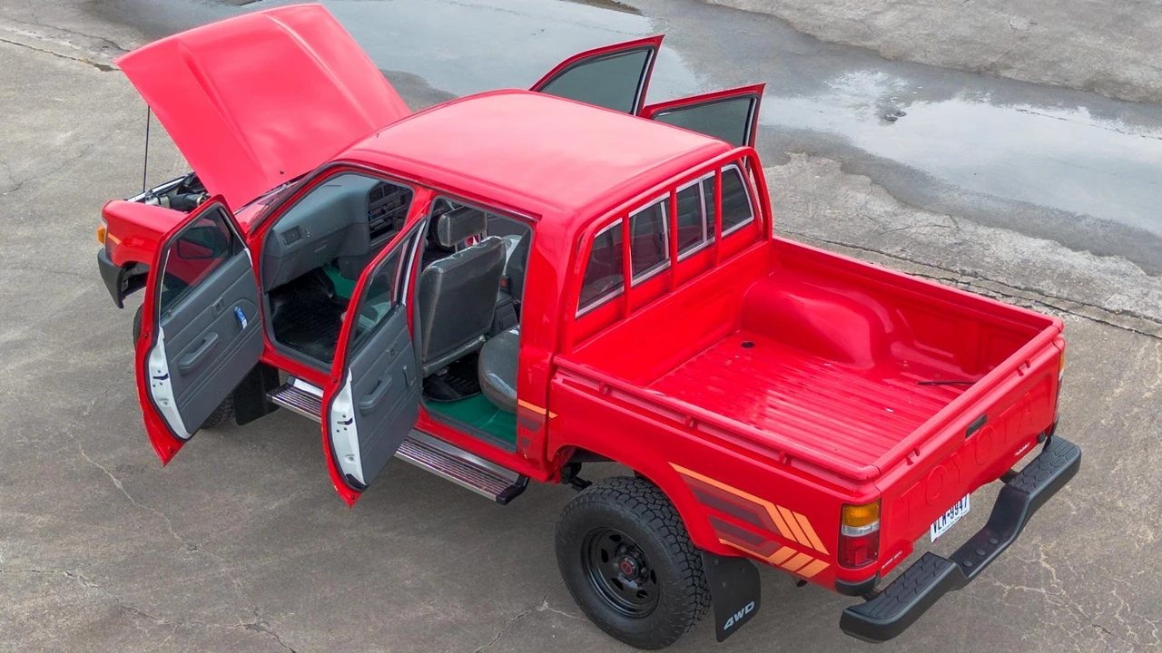 1991 Toyota Hilux 5th Gen - Image 11 of 31