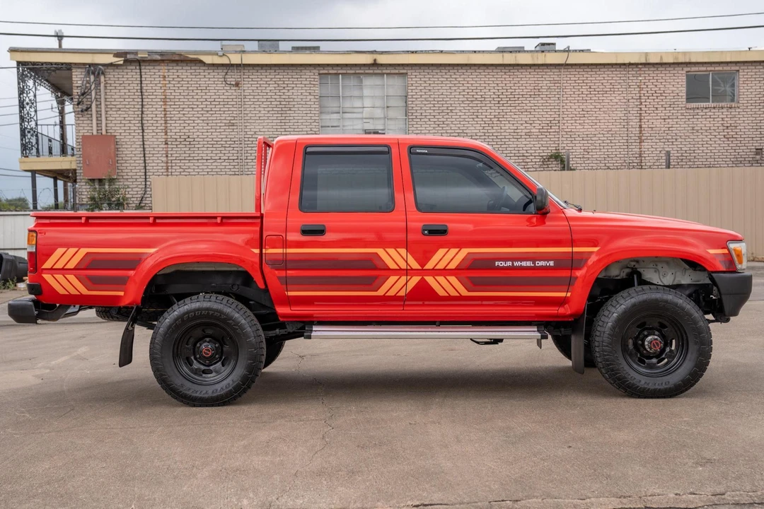 1991 Toyota Hilux 5th Gen - Image 3 of 31