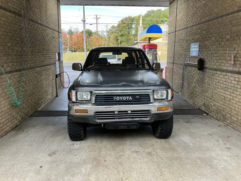 1991 Toyota 4Runner 2nd Gen - Image 2 of 24