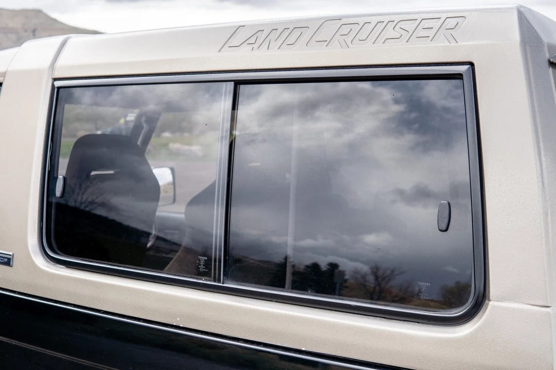 1991 Toyota J70 Land Cruiser - Image 16 of 31