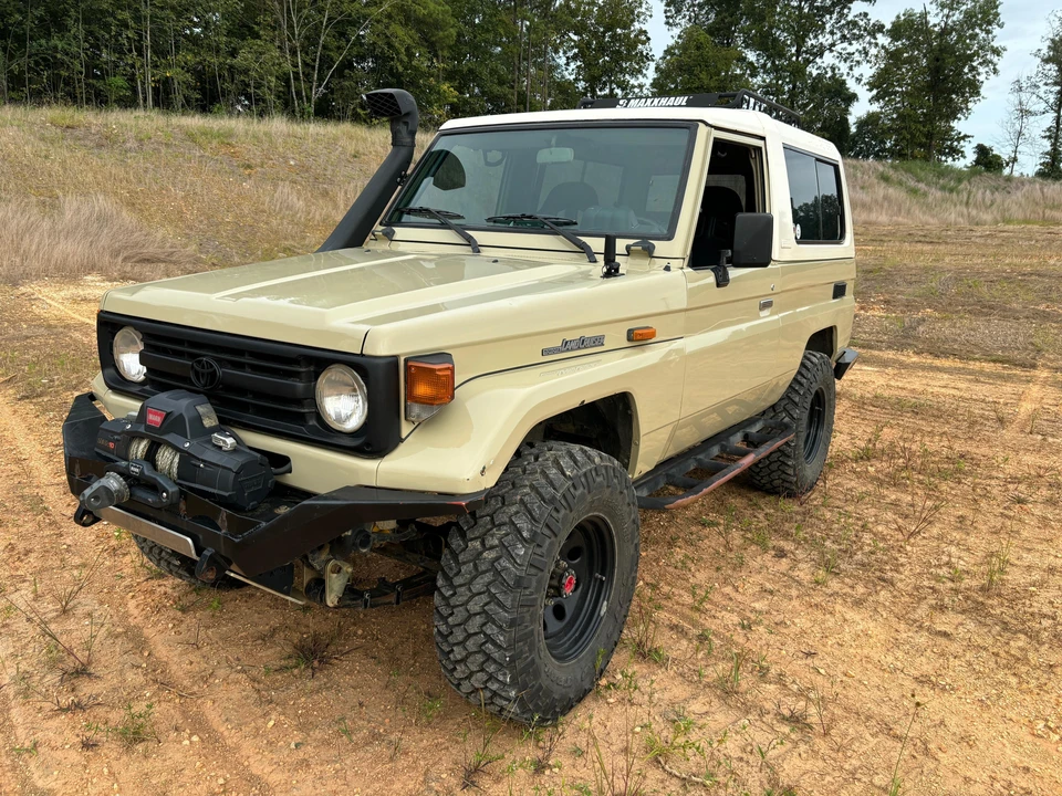 1991 Toyota J70 Land Cruiser - Image 8 of 31