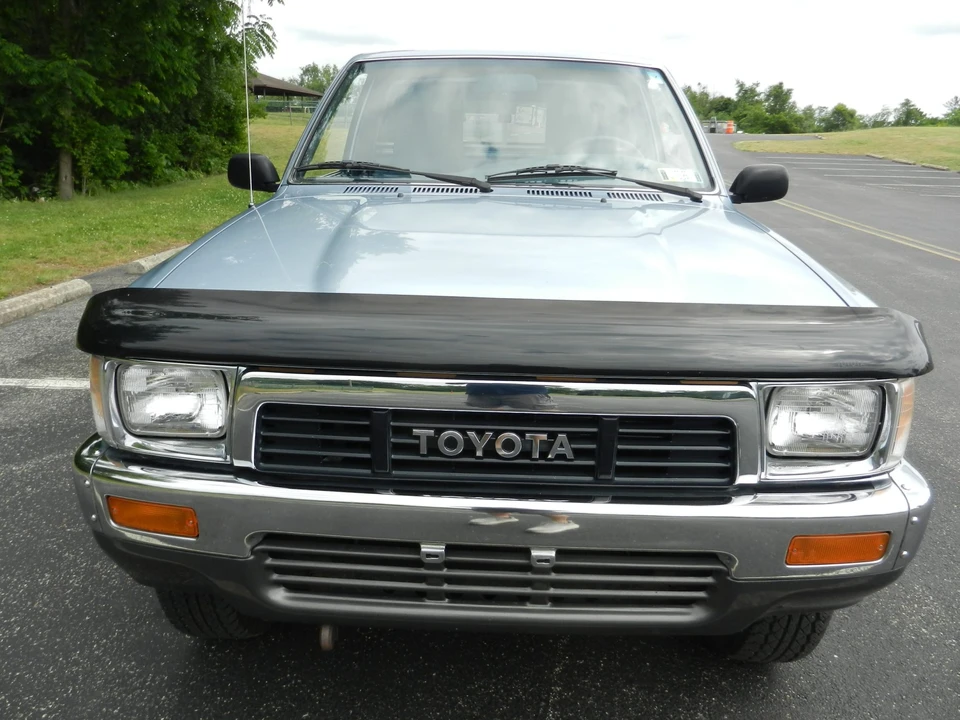 1991 Toyota Hilux 5th Gen - Image 8 of 31