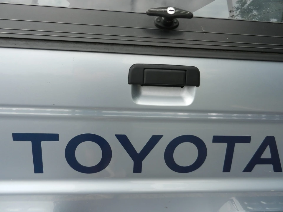 1991 Toyota Hilux 5th Gen - Image 16 of 31