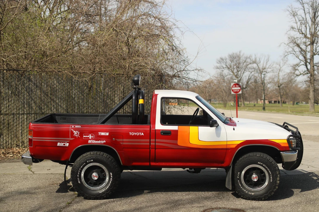 1991 Toyota Hilux 5th Gen - Image 15 of 31