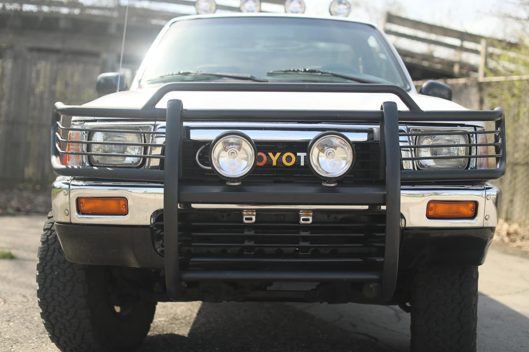 1991 Toyota Hilux 5th Gen - Image 6 of 31