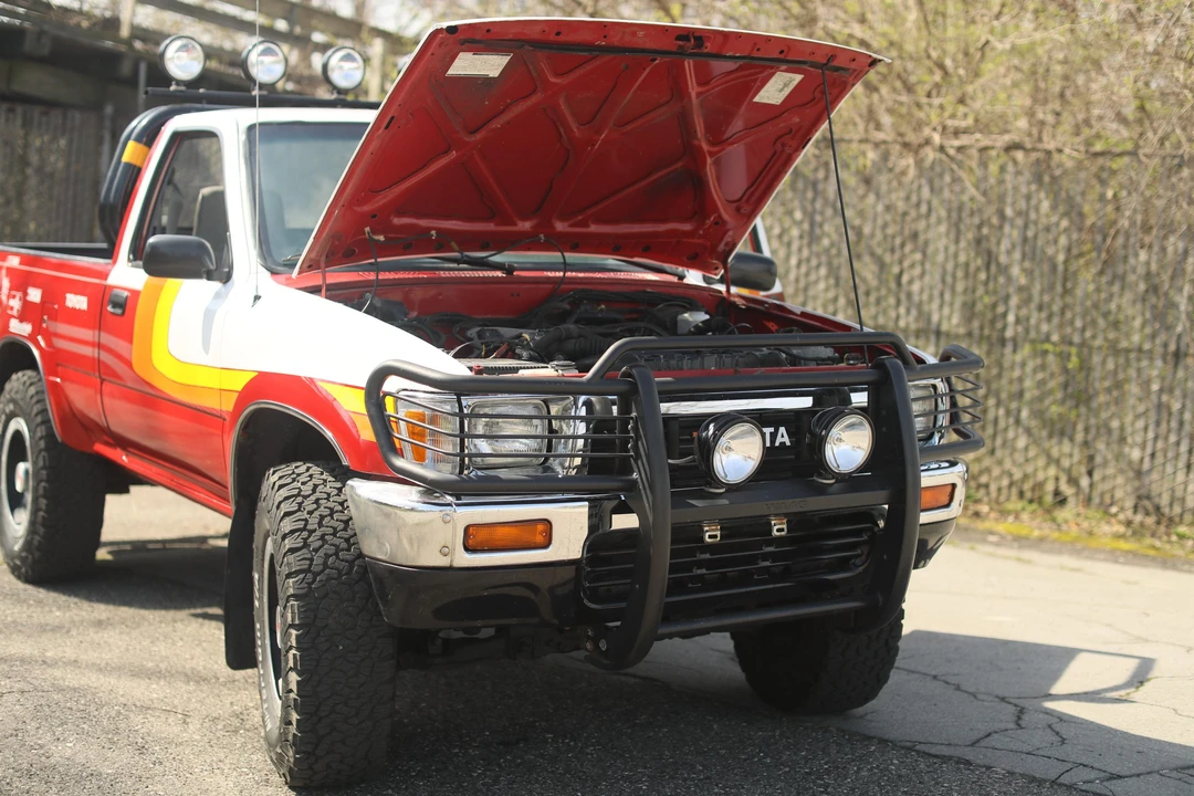1991 Toyota Hilux 5th Gen - Image 18 of 31