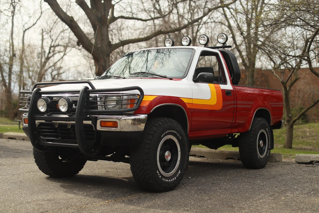 1991 Toyota Hilux 5th Gen - Image 8 of 31