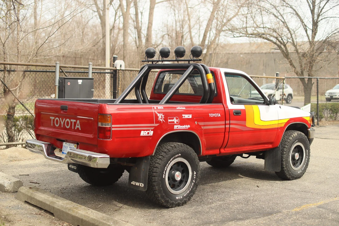 1991 Toyota Hilux 5th Gen - Image 13 of 31