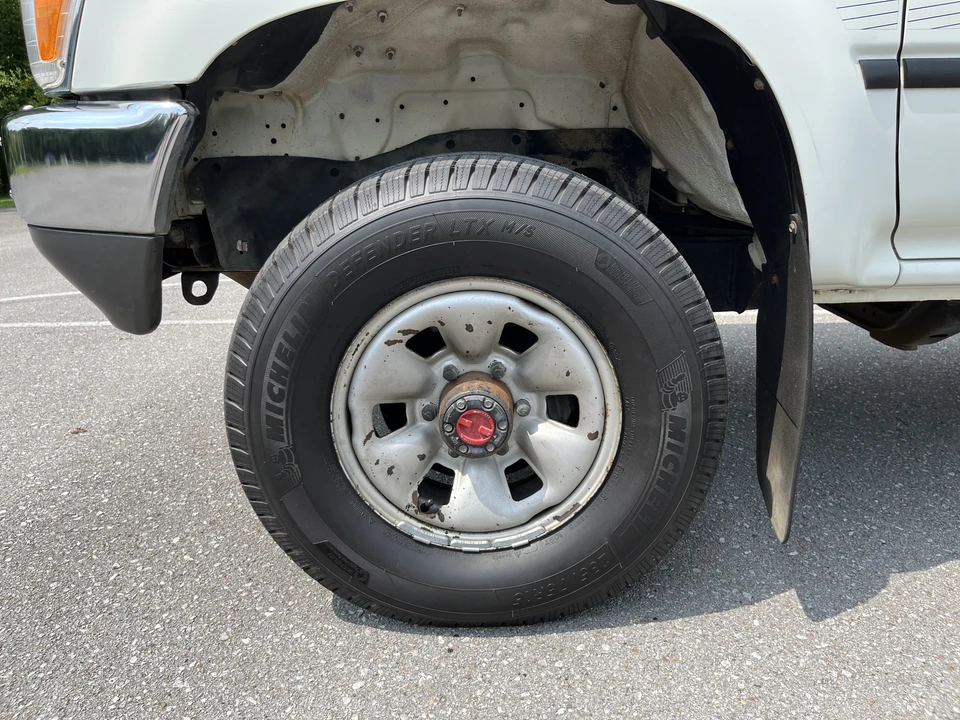 1991 Toyota Hilux 5th Gen - Image 19 of 31