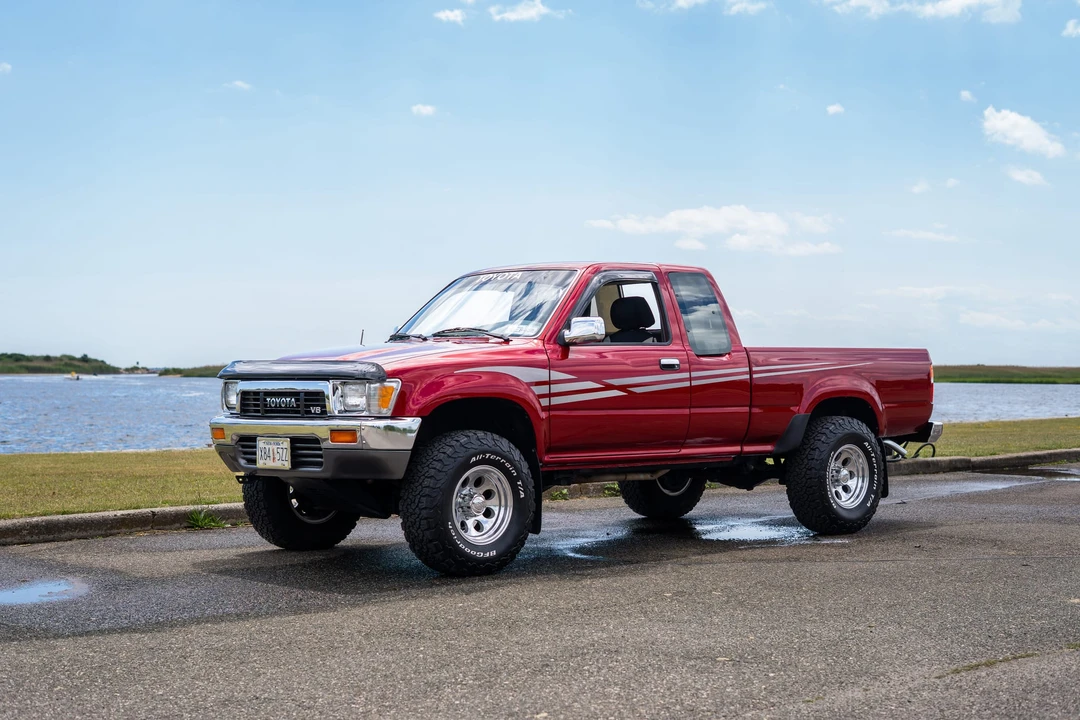 1991 Toyota Hilux 5th Gen - Image 2 of 31