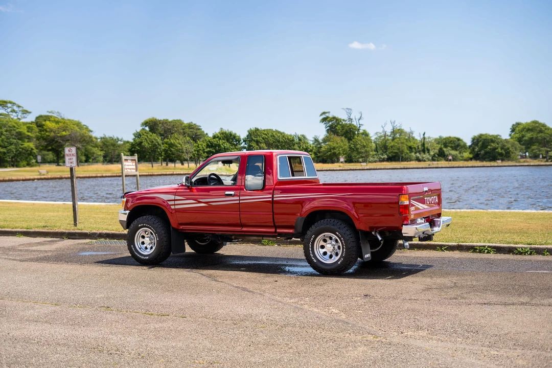 1991 Toyota Hilux 5th Gen - Image 14 of 31
