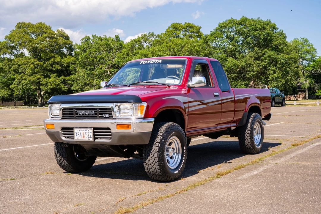 1991 Toyota Hilux 5th Gen - Image 12 of 31