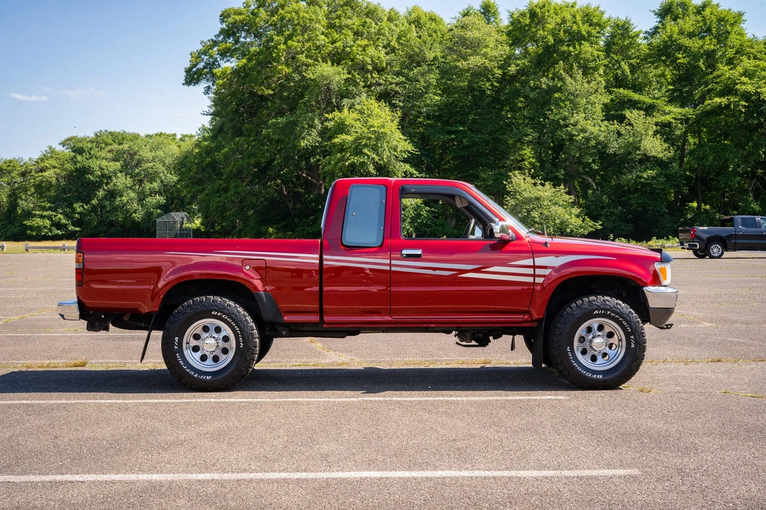 1991 Toyota Hilux 5th Gen - Image 8 of 31