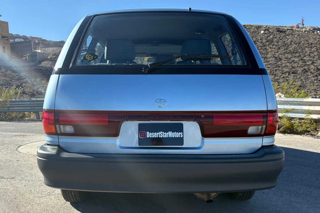 1991 Toyota Previa/Estima 1st Gen - Image 5 of 31