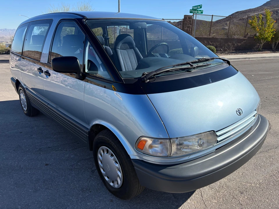 1991 Toyota Previa/Estima 1st Gen - Image 13 of 31