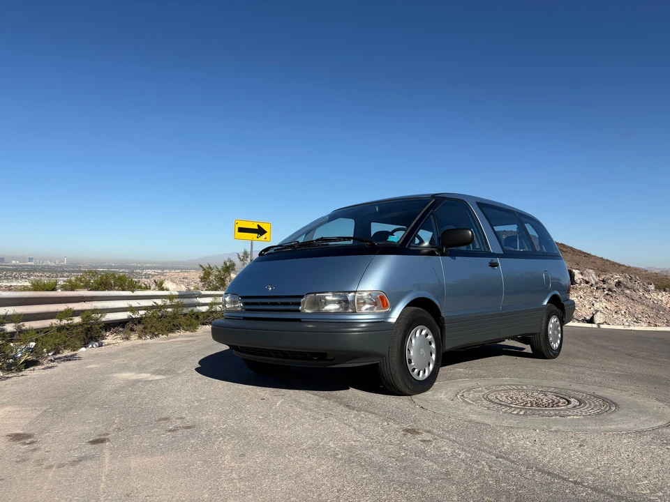 1991 Toyota Previa/Estima 1st Gen - Image 6 of 31