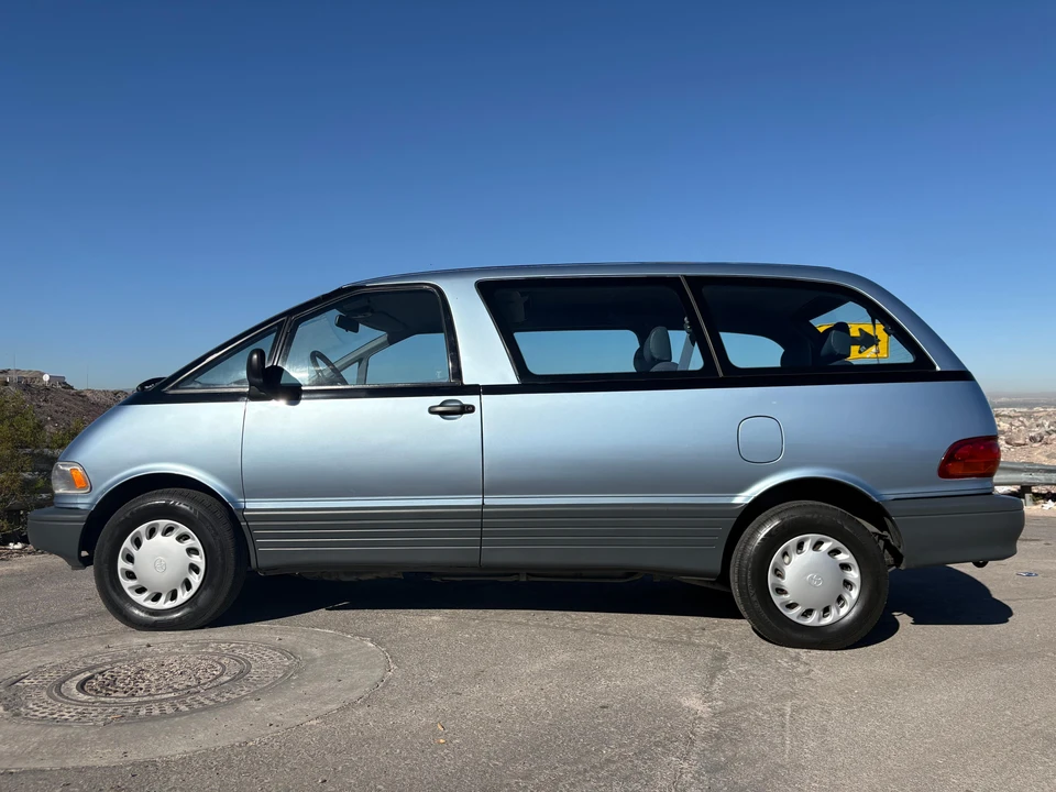 1991 Toyota Previa/Estima 1st Gen - Image 8 of 31