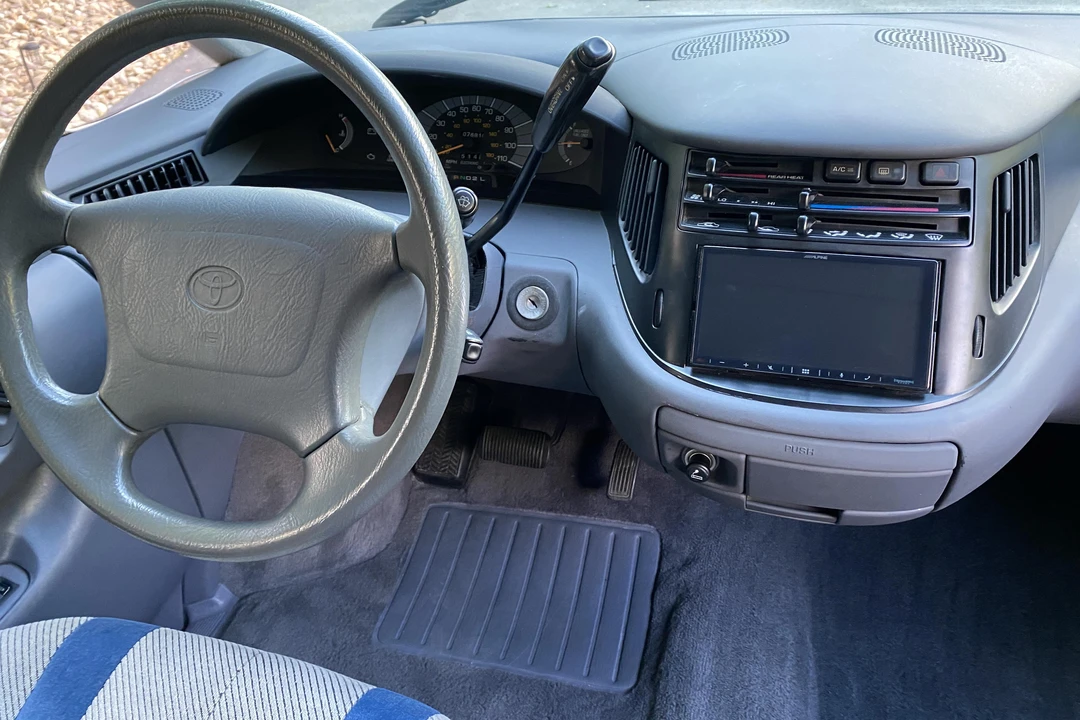1991 Toyota Previa/Estima 1st Gen - Image 25 of 31
