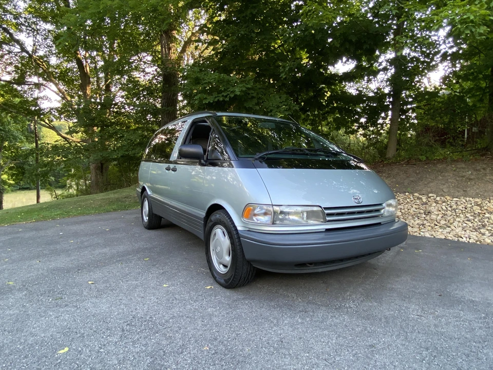 1991 Toyota Previa/Estima 1st Gen - Image 13 of 31