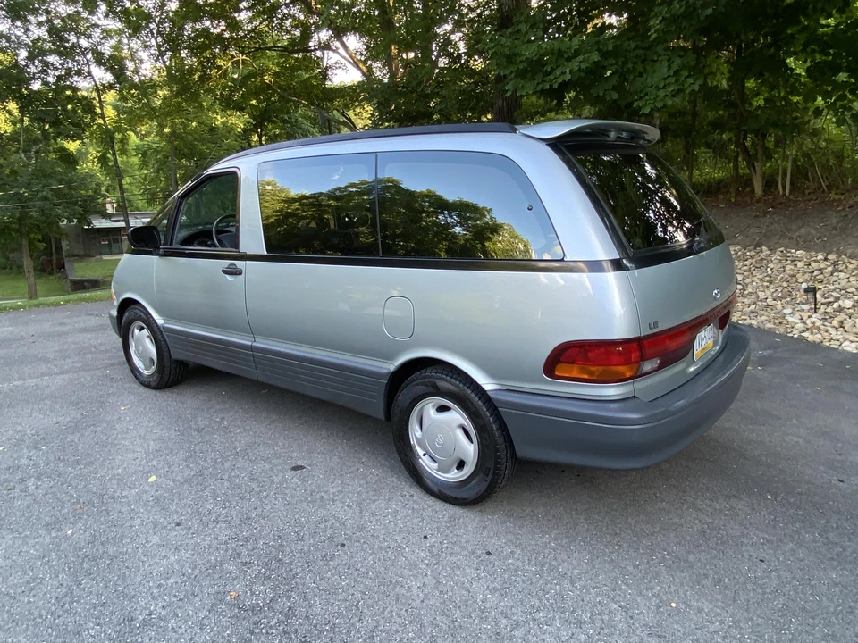 1991 Toyota Previa/Estima 1st Gen - Image 8 of 31