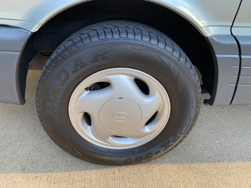 1991 Toyota Previa/Estima 1st Gen - Image 23 of 31