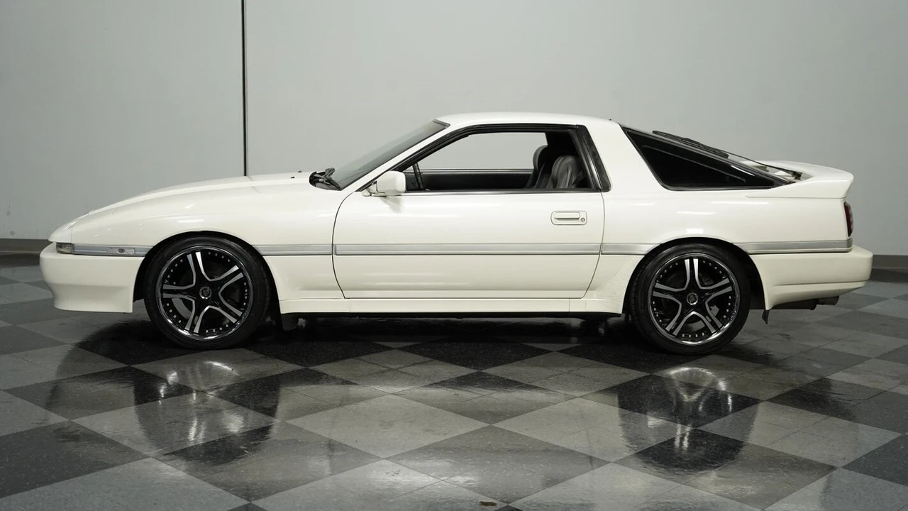 1991 Toyota Supra 3rd Gen - Image 3 of 12