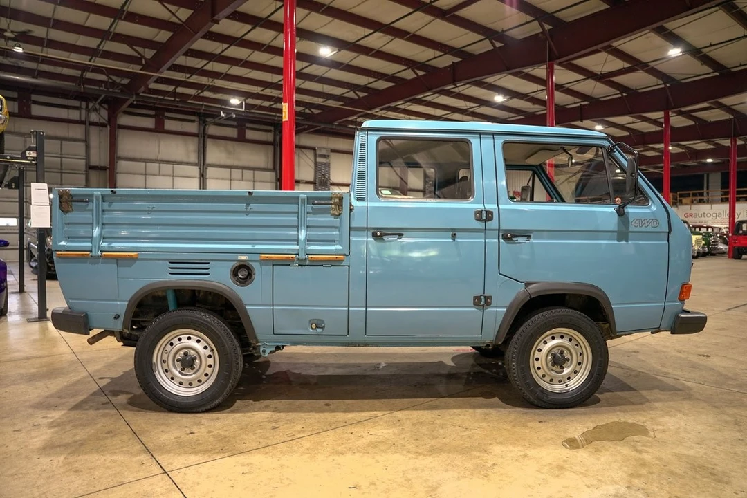1991 Volkswagen Vanagon - Image 10 of 12