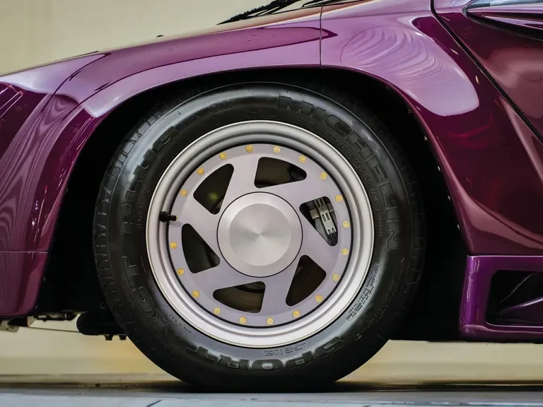 1991 Vector - Image 9 of 24