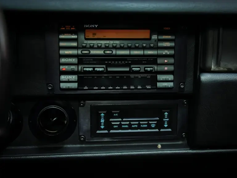 1991 Vector - Image 20 of 24