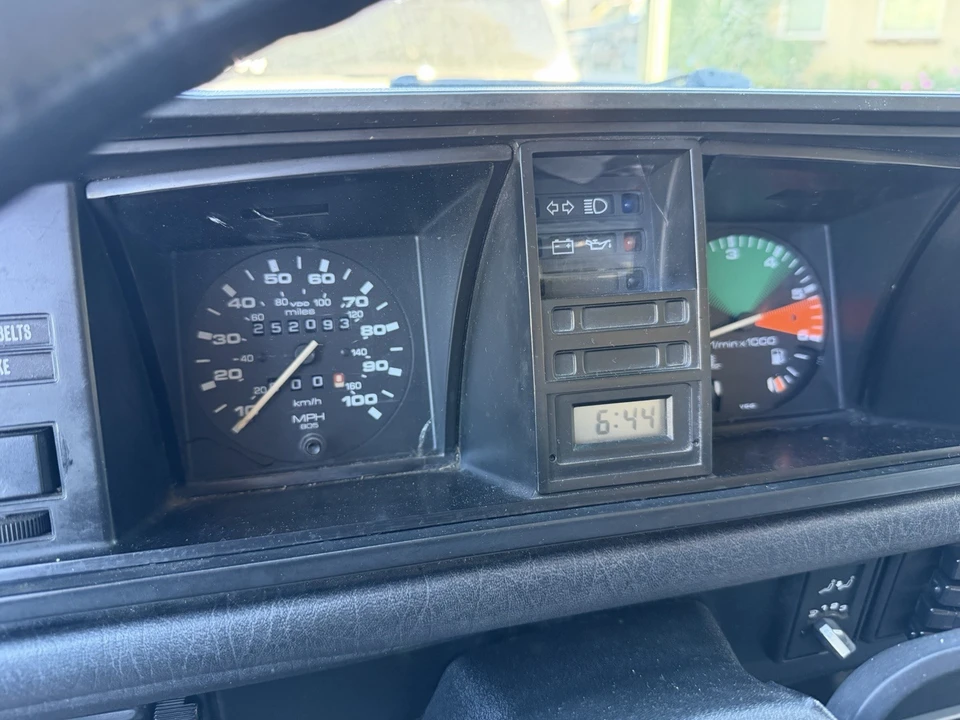1991 Volkswagen Vanagon - Image 9 of 21
