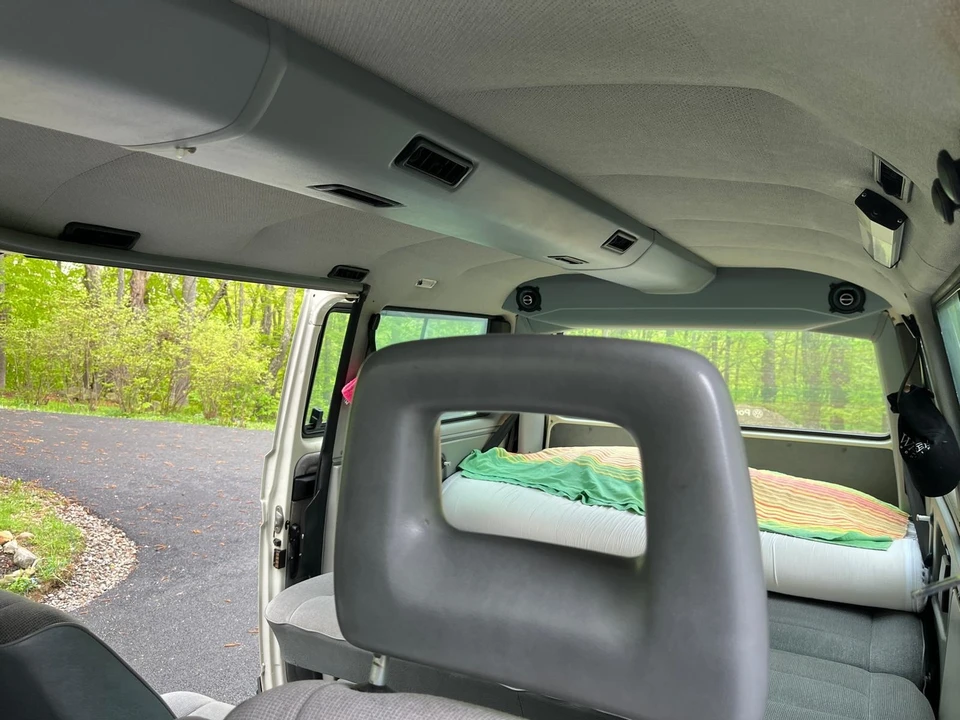 1991 Volkswagen Vanagon - Image 8 of 26