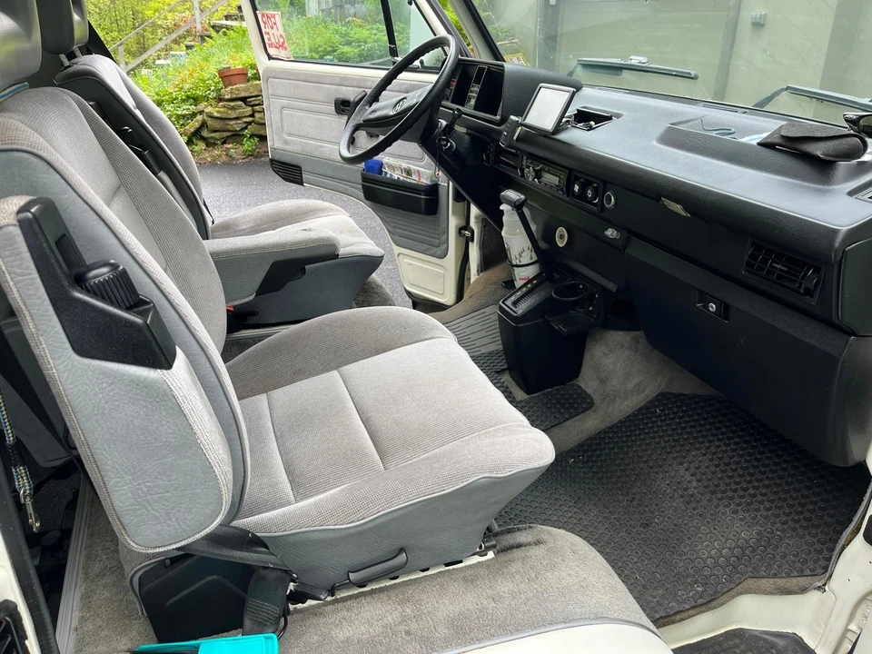 1991 Volkswagen Vanagon - Image 5 of 26