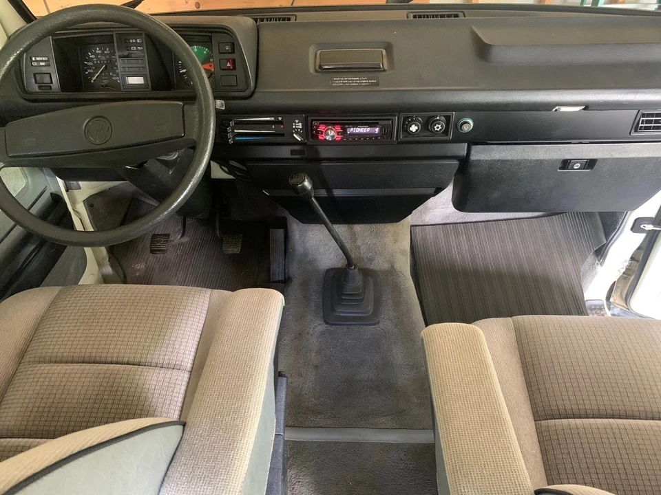 1991 Volkswagen EuroVan - Image 21 of 31