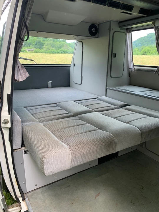 1991 Volkswagen EuroVan - Image 9 of 31