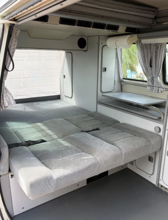 1991 Volkswagen EuroVan - Image 25 of 31