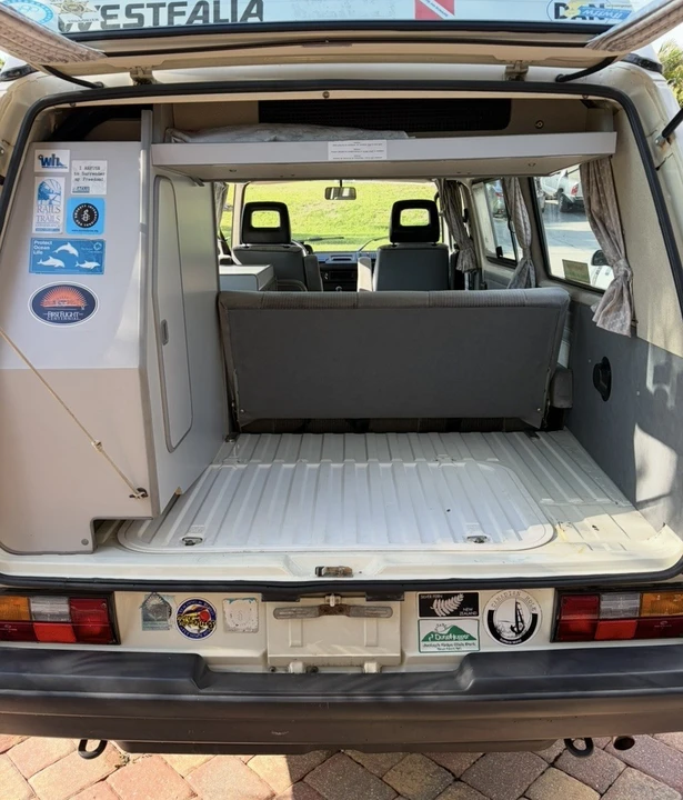 1991 Volkswagen EuroVan - Image 2 of 31