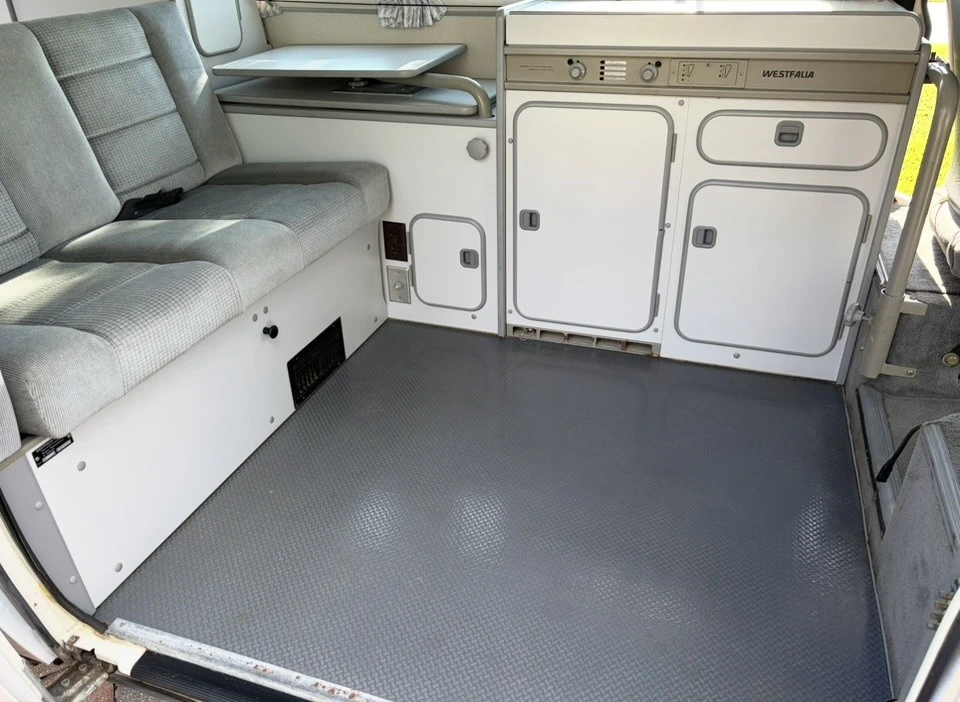 1991 Volkswagen EuroVan - Image 13 of 31