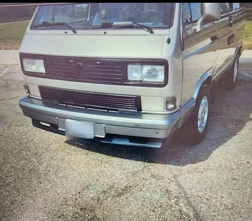 1991 Volkswagen Vanagon - Image 2 of 15