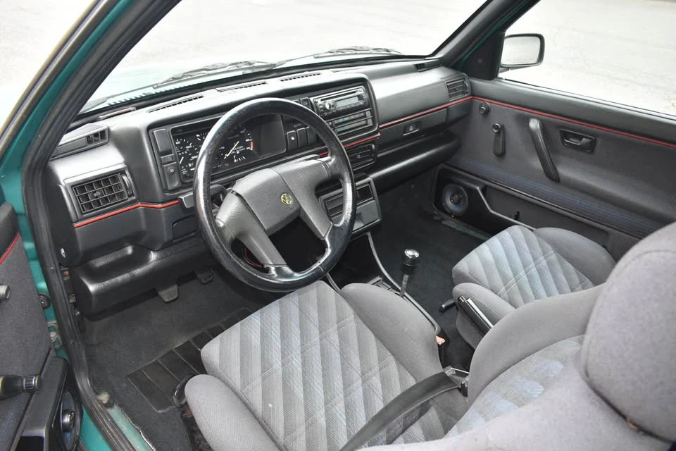 1991 Volkswagen GTI Mk2 - Image 7 of 14