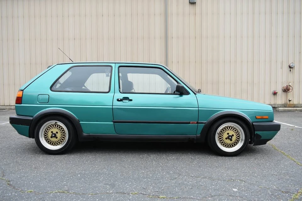 1991 Volkswagen GTI Mk2 - Image 2 of 14