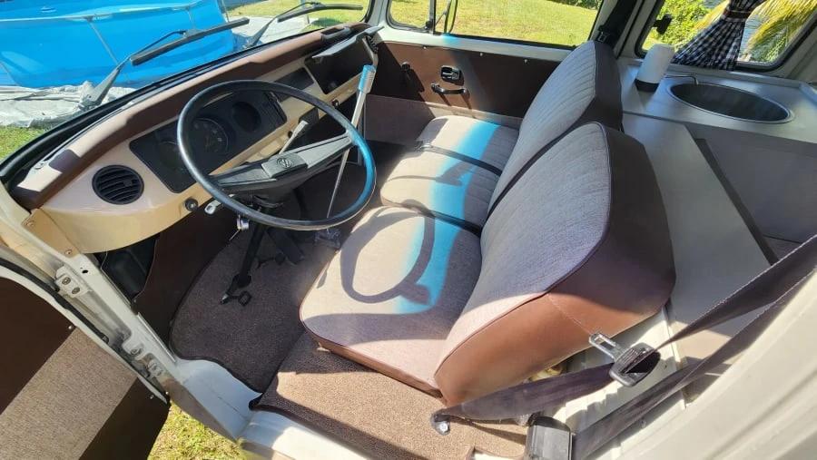 1991 Volkswagen EuroVan - Image 15 of 27