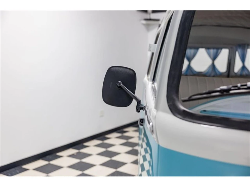 1991 Volkswagen Vanagon - Image 5 of 31