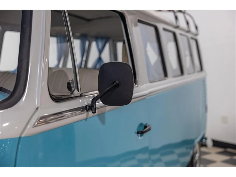 1991 Volkswagen Vanagon - Image 9 of 31